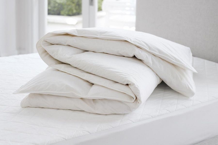 Duvet Types Explained for Warmth Breathability and Comfort