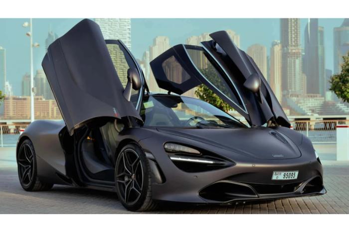 Volvo Car Rental Dubai