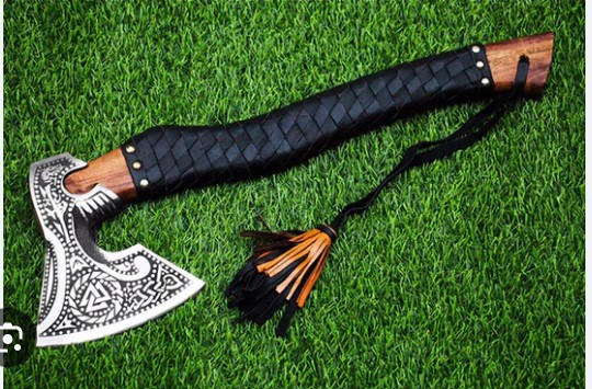 Viking Axe Construction: Materials, Forging Techniques, and Design