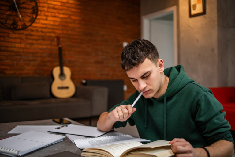 Coursework Proofreading Service: Boost Grades with Expert Help