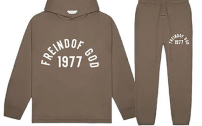 Why Is the Essential Hoodie Loved by Every Generation?