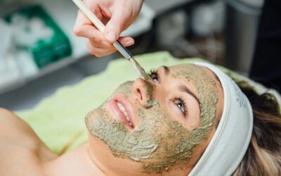 هل يُناسب علاج التقشير الأخضر البشرة المُتقدمة في السن؟