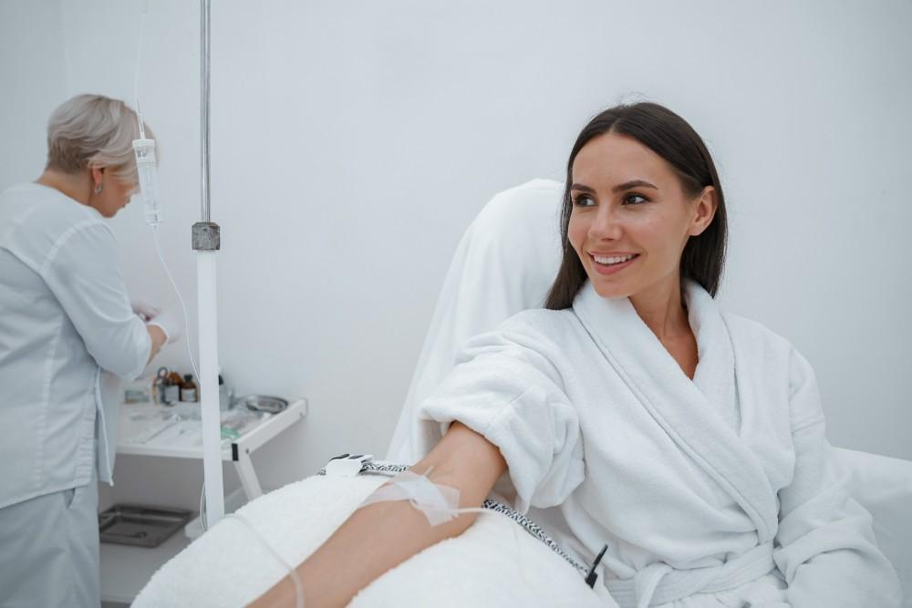 How IV Drip Therapy Enhances Body Recovery