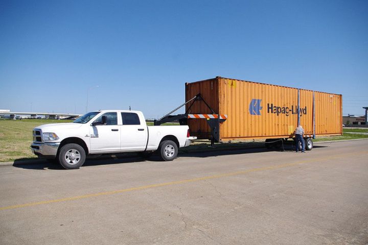 Hotshot Dispatch: How Specialized Dispatch Support Keeps Time-Sensitive Freight Moving