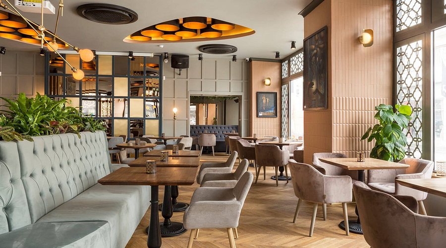 Restaurant Lido: Restoran Mediterania dengan Seafood Segar dan Pemandangan Laut yang Menawan