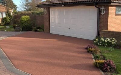 How to Combine Resin Driveways Bridgend With Landscaping?